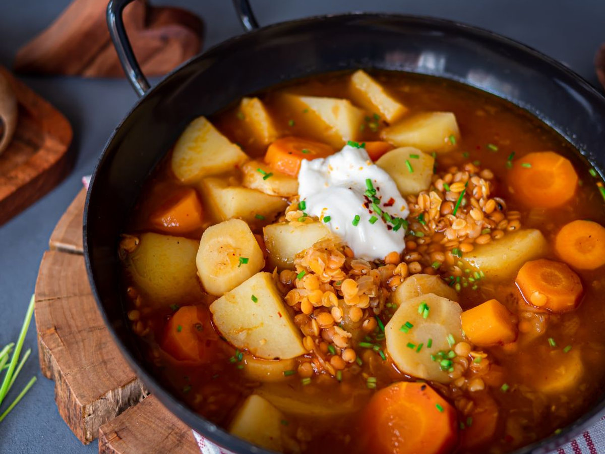 Vegetarische Gulaschsuppe